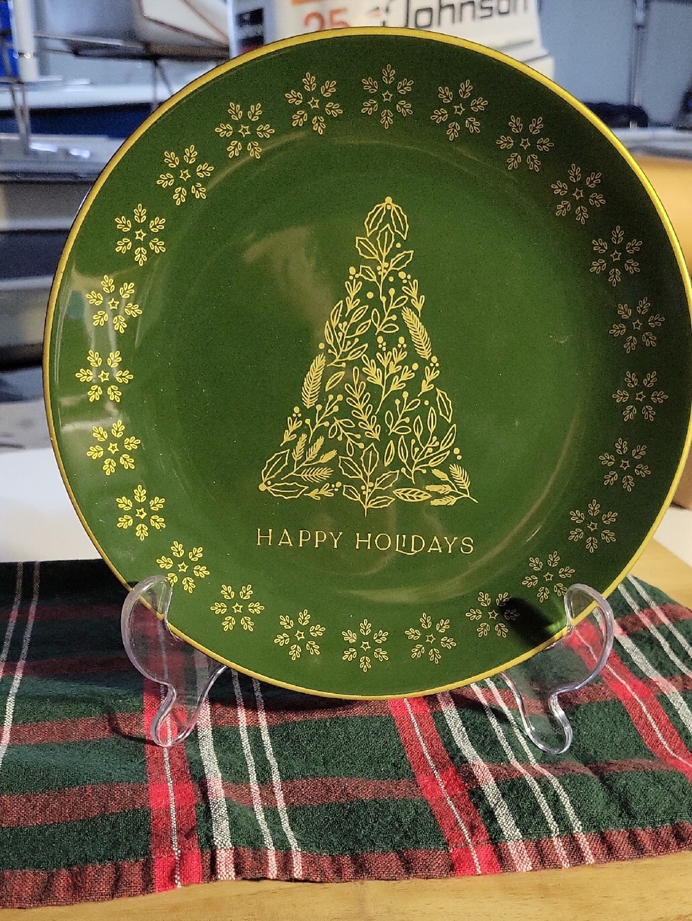 Happy Holidays Green Decorative Holiday Plate
